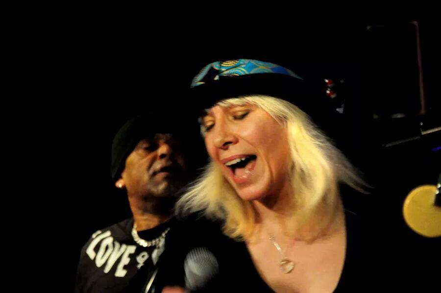 72372317 4be4 4bea bf58 4f34ddb000dc